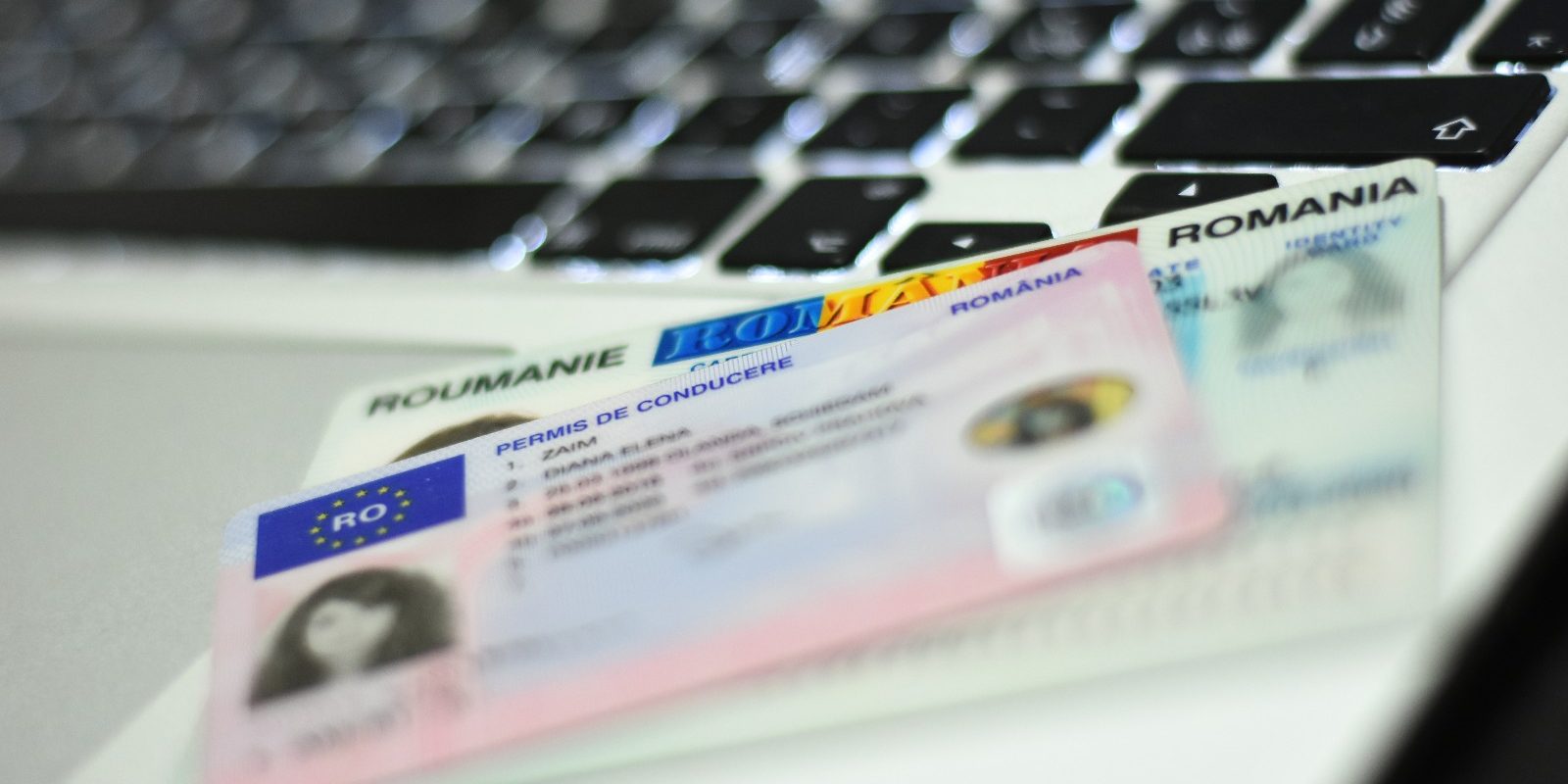 Rumyny-smogut-podavati-online-zaprosy-na-polucenia-razlichnyh-documentov-grajdanstvo-es-serjmin