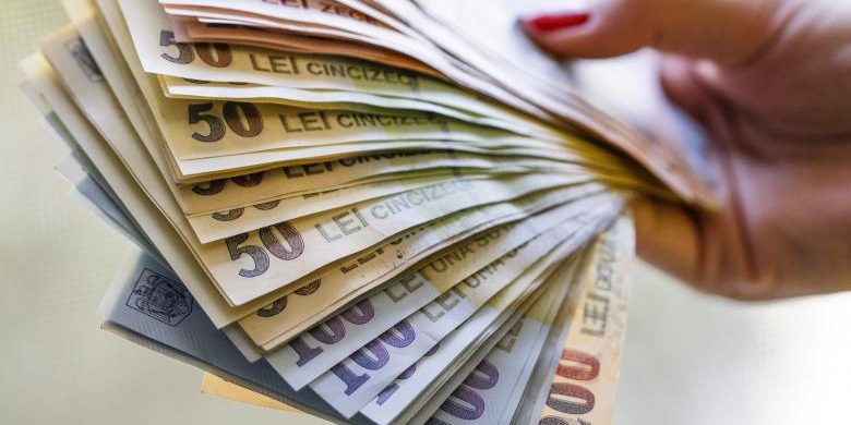 ljudovik-orban-zaverjaet-chto-zarplata-uvelichitsa-grajdanstvo-es-serjmin