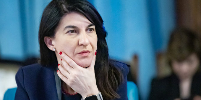 poslanie-ministra-truda-dlja-rumyn-tehnicheski-bezrabotnyh-SERJMIN