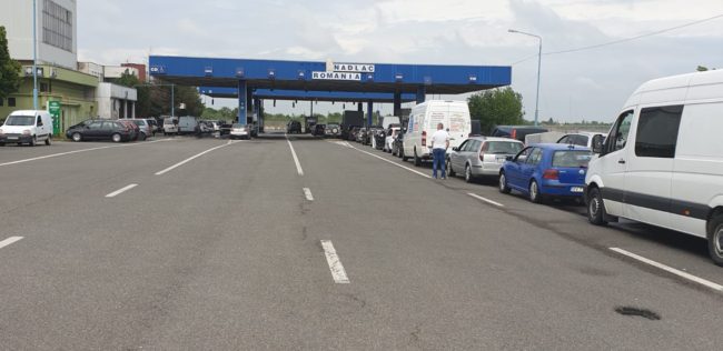 infrastruktura-na-granice-s-vengriej-rabotaet-na-maksimume-SERJMIN