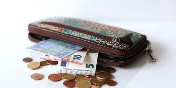 ispanija-vvodit-garantirovannyj-minimalnyj-dohod-550-evro-SERJMIN