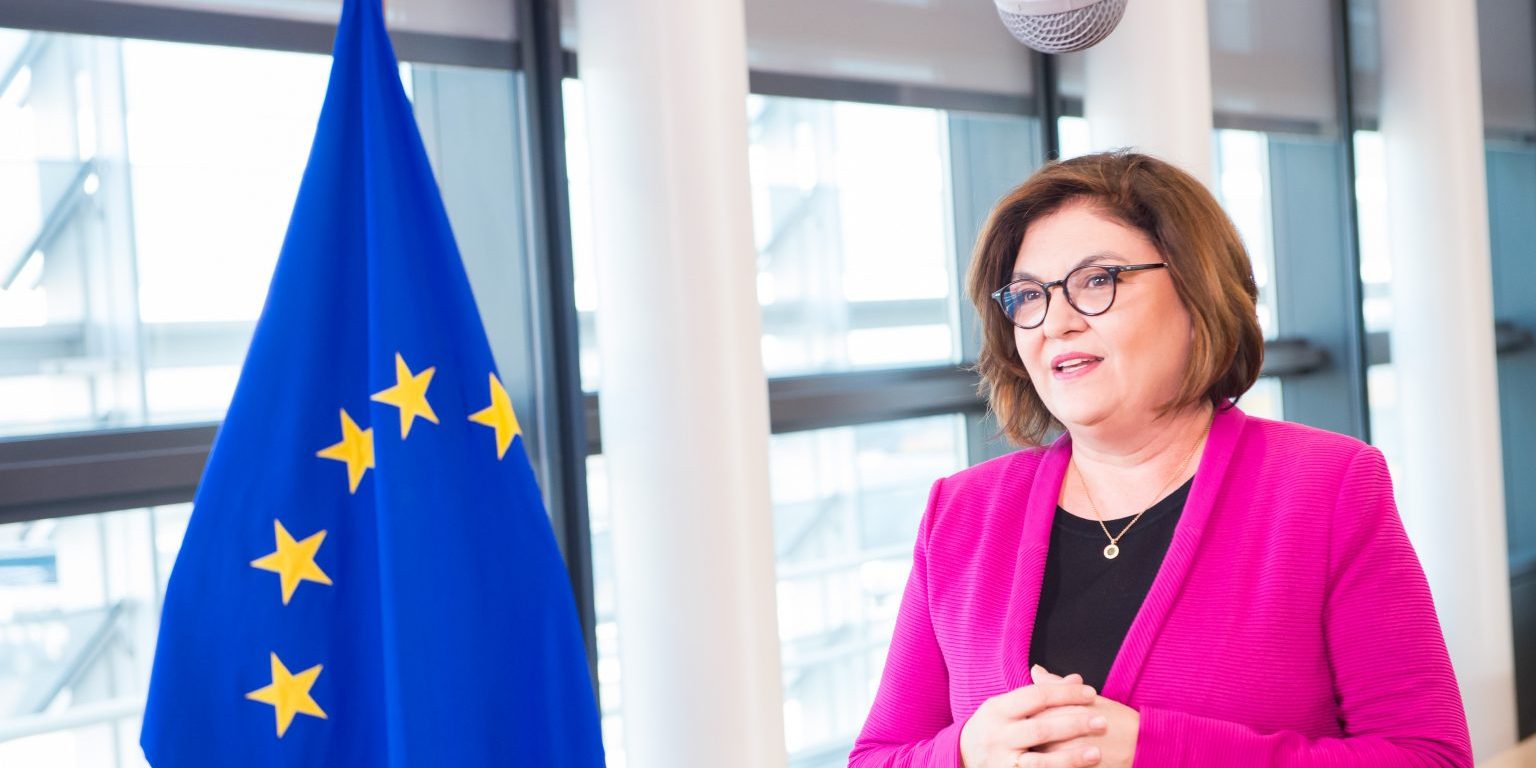 es-investiruet-bolee-2-mlrd-evro-v-140-transportnyh-proektov-SERJMIN