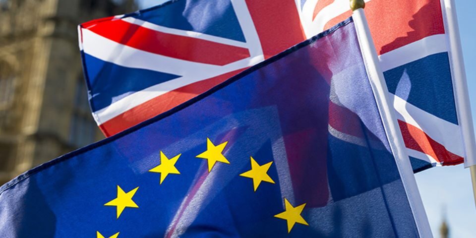 bolee-600-000-rumyn-zaregistrirovalis-chtoby-ostatsja-v-uk-SERJMIN