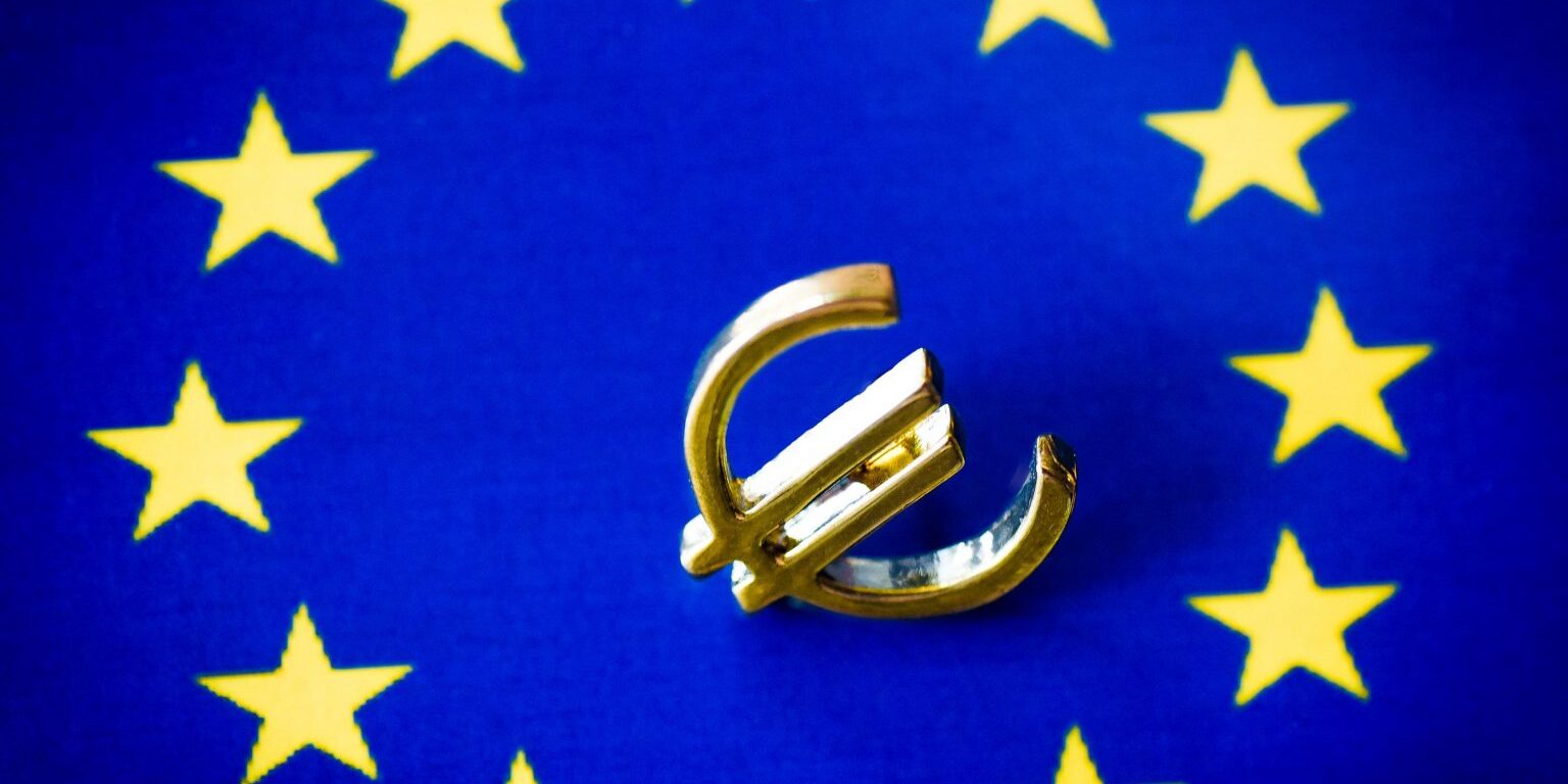 sovet-es-prinjal-paket-splochenija-na-330-milliardov-evro-SERJMIN