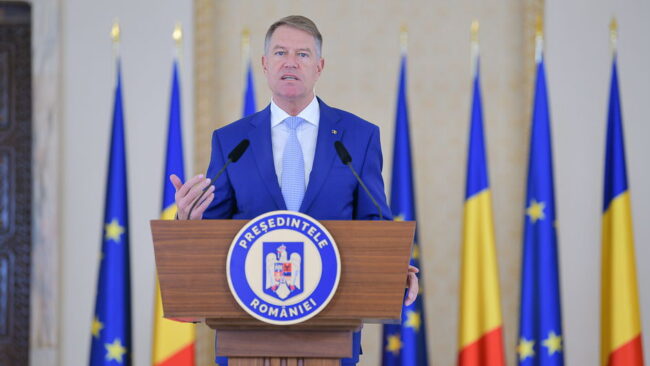 prezident-klaus-johannis-otzyvaet-desjat-glav-diplom-missij-SERJMIN