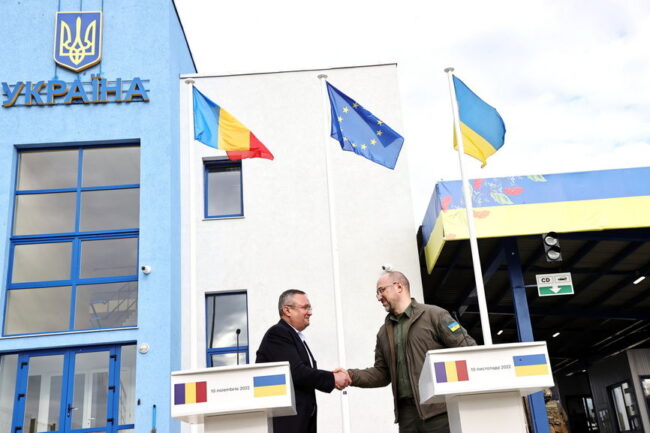 chukje-novyj-pogranichnyj-punkt-mezhdu-rumyniej-i-ukrainoj-SERJMIN