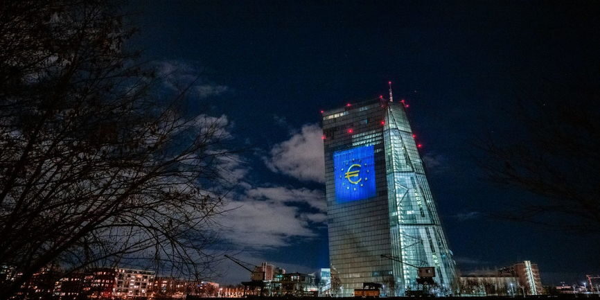 kontrol-riskov-ecb-obrashhenie-s-obligacijami-es-SERJMIN
