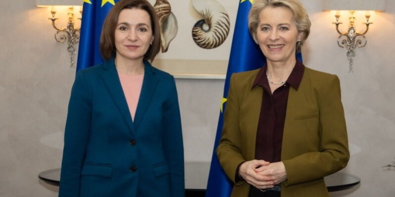 majja-sandu-i-ursula-fon-der-ljajen-vstretilis-v-mjunhene-SERJMIN
