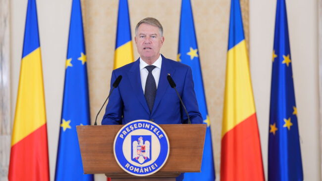 klaus-johannis-prinjal-otstavku-premer-ministra-chukje-SERJMIN